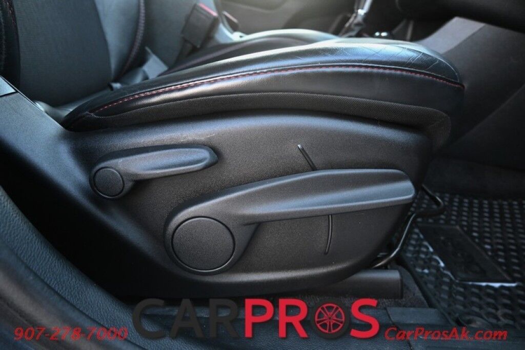 2016 Jeep Cherokee Trailhawk - 4X4 - 3.2L V6 - Heated Leather Seats - Heated Steering Wheel - Remote Start - Bluetooth - Backup Camera - Tow Package - Block heater Anchorage AK