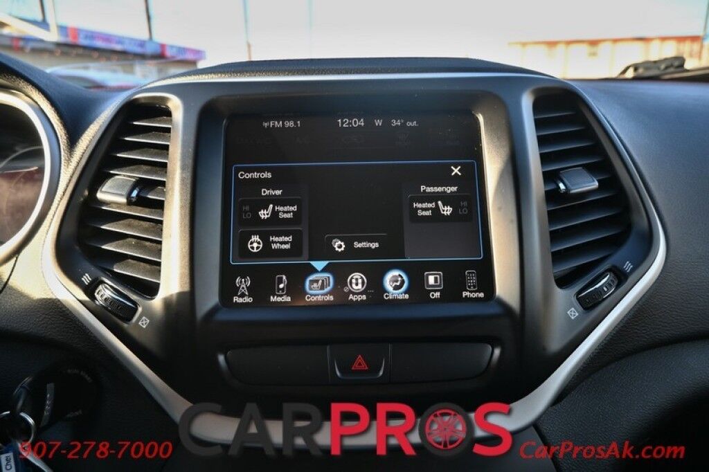 2016 Jeep Cherokee Trailhawk - 4X4 - 3.2L V6 - Heated Leather Seats - Heated Steering Wheel - Remote Start - Bluetooth - Backup Camera - Tow Package - Block heater Anchorage AK