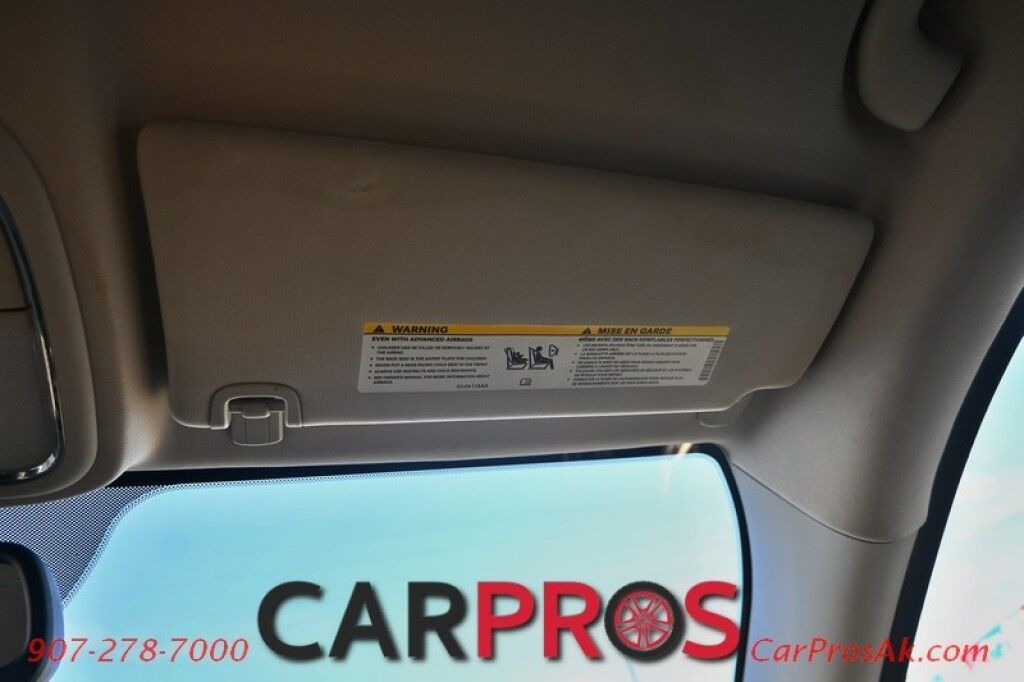 2016 Jeep Cherokee Trailhawk - 4X4 - 3.2L V6 - Heated Leather Seats - Heated Steering Wheel - Remote Start - Bluetooth - Backup Camera - Tow Package - Block heater Anchorage AK