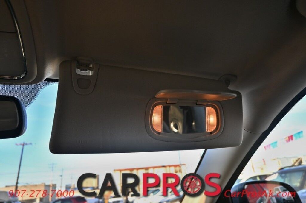 2016 Jeep Cherokee Trailhawk - 4X4 - 3.2L V6 - Heated Leather Seats - Heated Steering Wheel - Remote Start - Bluetooth - Backup Camera - Tow Package - Block heater Anchorage AK