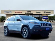 2016_Jeep_Cherokee_Trailhawk_  TX