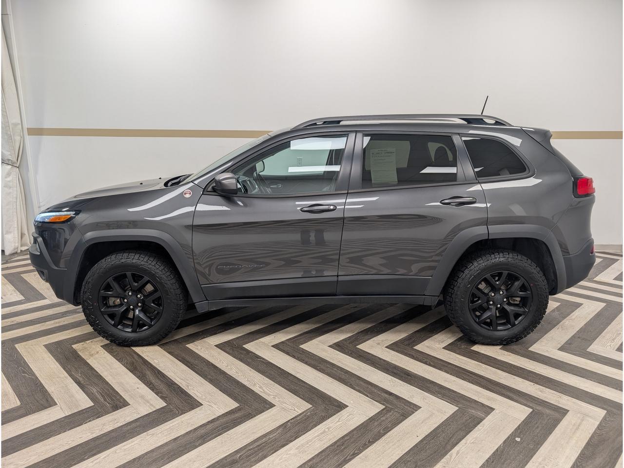 2016 Jeep Cherokee Trailhawk Gasoline