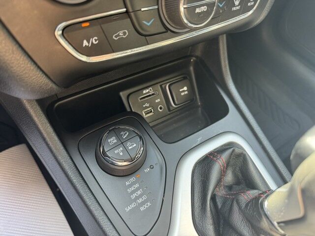 2016 Jeep Cherokee Trailhawk North Versailles PA
