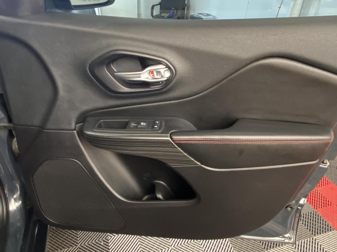 2016 Jeep Cherokee Trailhawk Richmond Hill NY