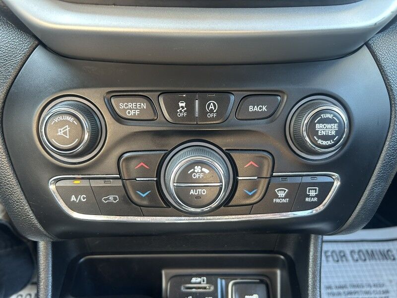 2016 Jeep Cherokee Trailhawk Whitinsville MA