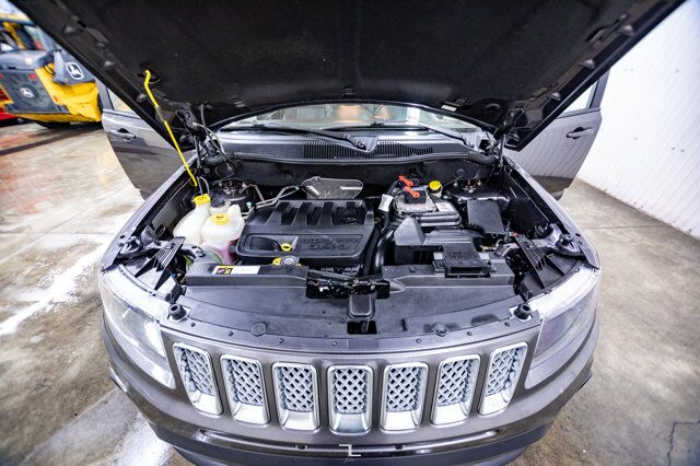 2016 Jeep Compass 4x4 High Altitude Leather Roof BCam Red Deer AB