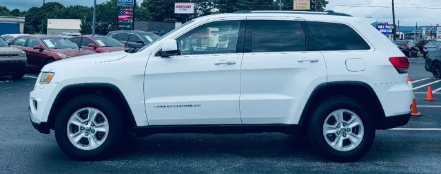2016 Jeep Grand Cherokee - SD Laredo Hot Springs AR