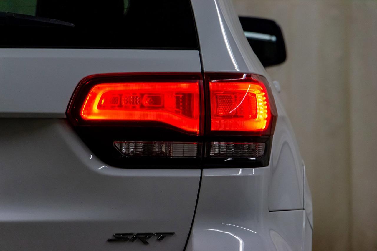 2016 Jeep Grand Cherokee 4x4 SRT Leather Roof Nav Red Deer AB