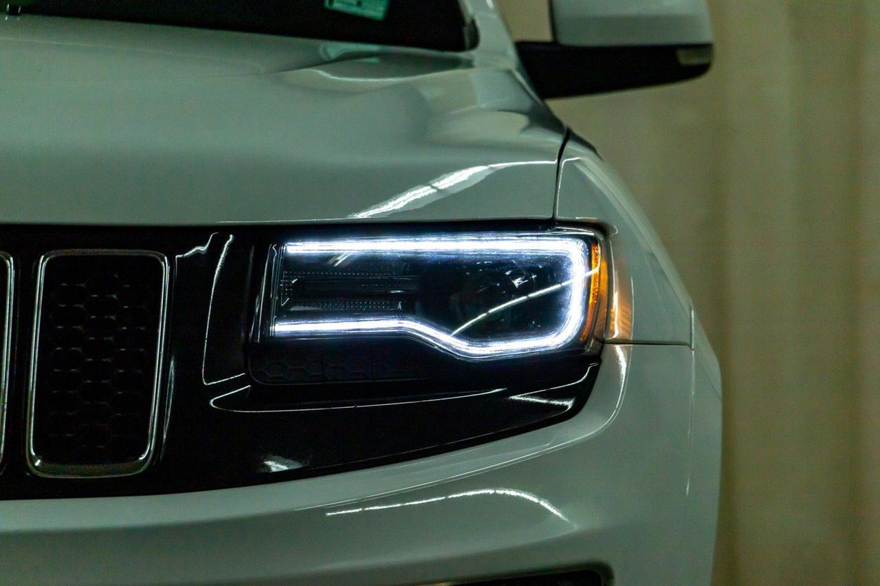 2016 Jeep Grand Cherokee 4x4 SRT Leather Roof Nav Red Deer AB