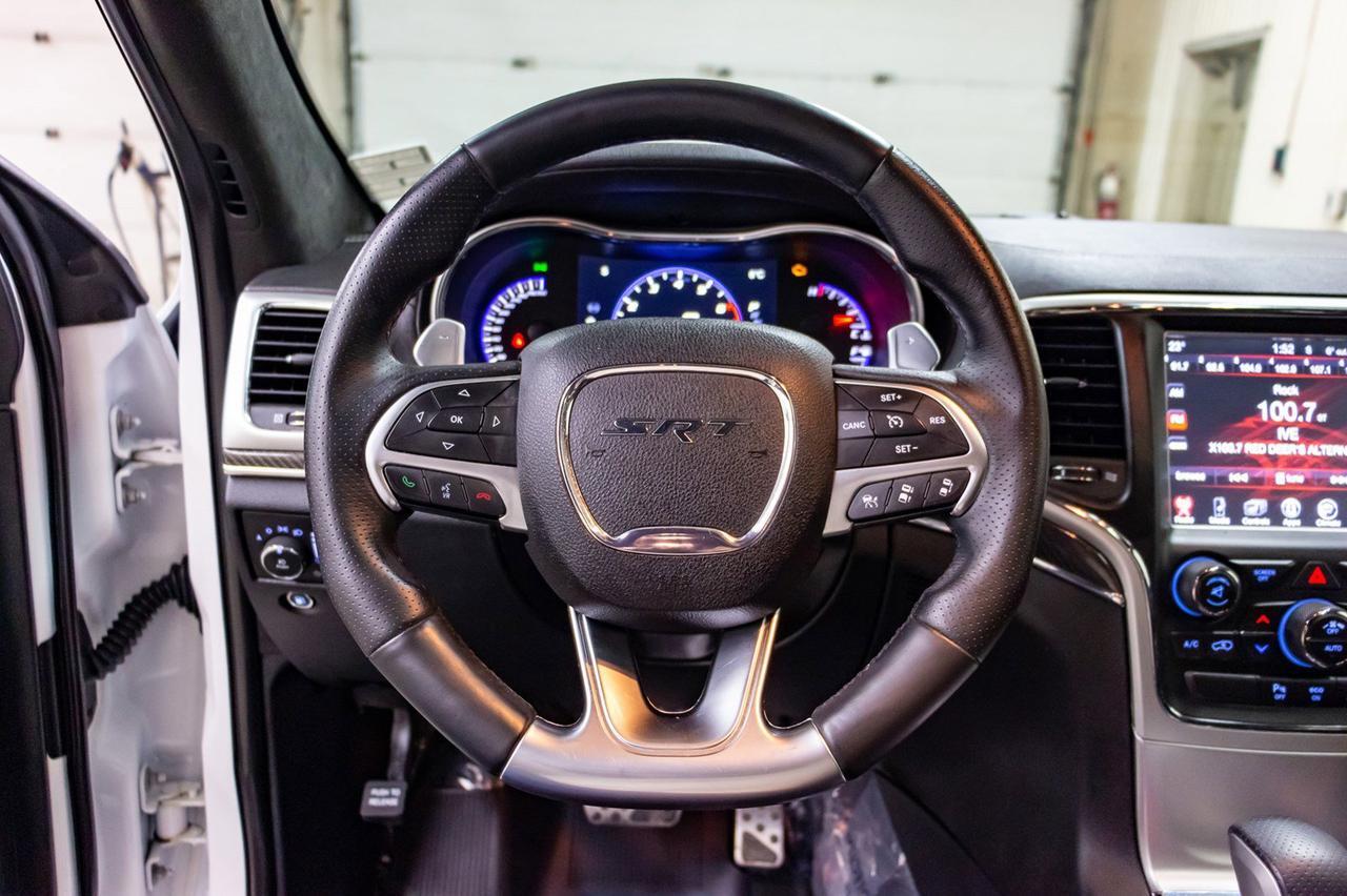 2016 Jeep Grand Cherokee 4x4 SRT Leather Roof Nav Red Deer AB