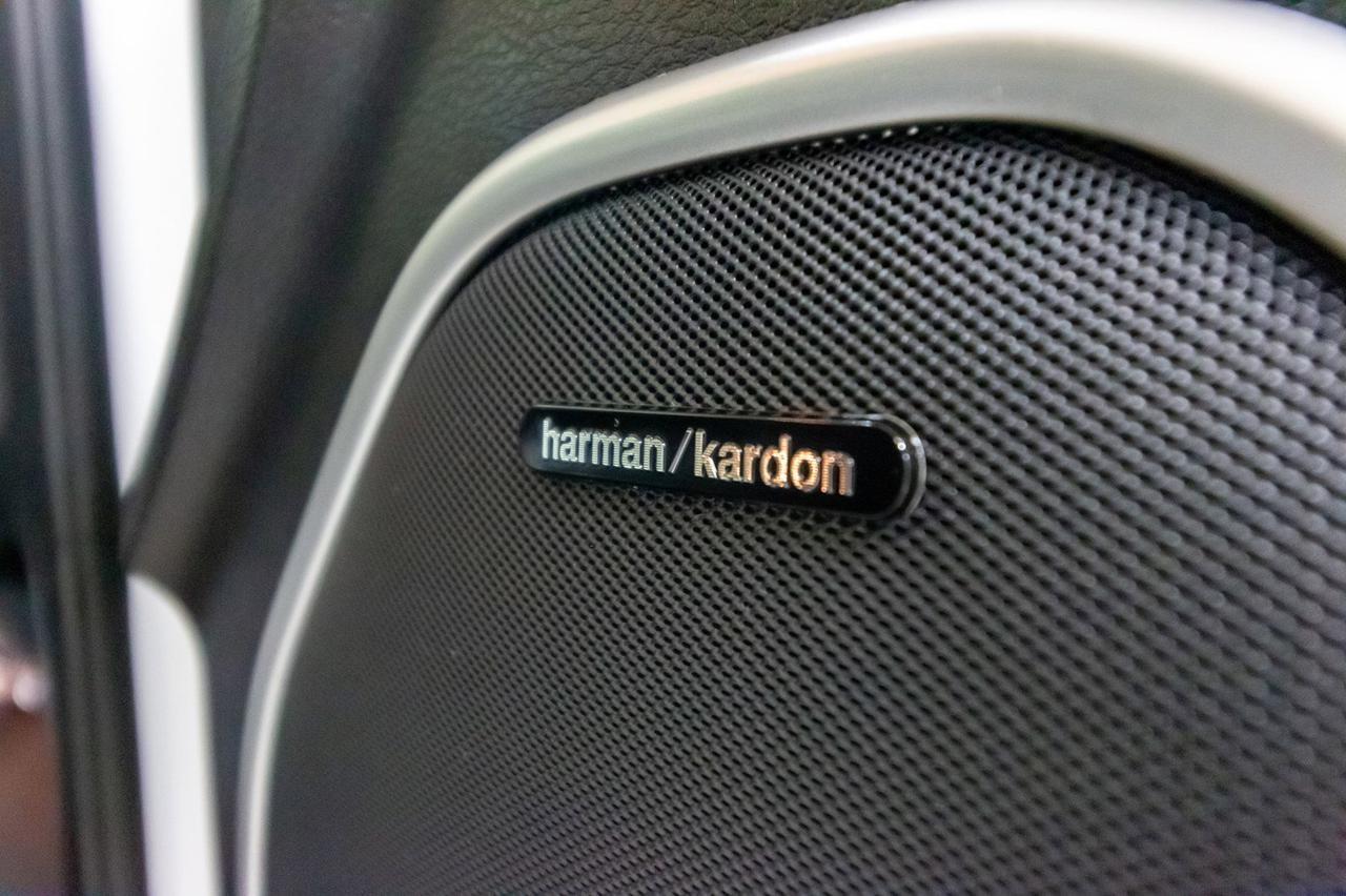 2016 Jeep Grand Cherokee 4x4 SRT Leather Roof Nav Red Deer AB