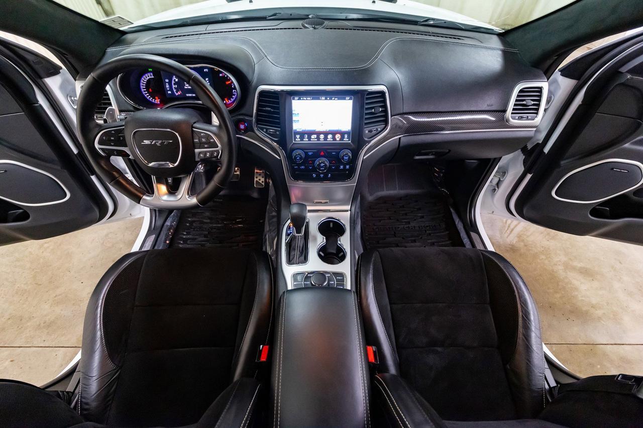 2016 Jeep Grand Cherokee 4x4 SRT Leather Roof Nav Red Deer AB