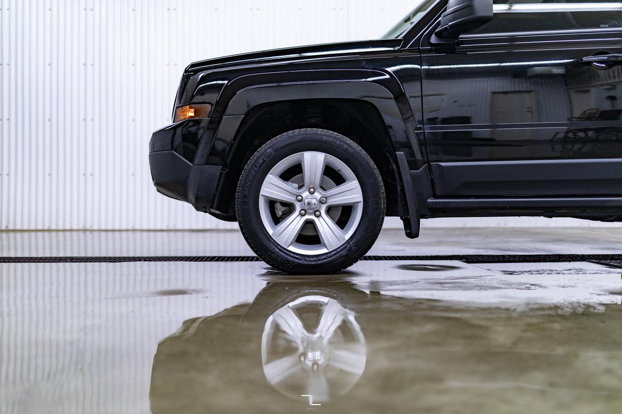 2016 Jeep Patriot 4x4 High Altitude Leather Roof Nav Red Deer AB