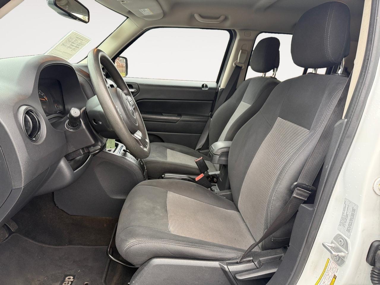 2016 Jeep Patriot Sport, TOW PACKAGE, KEYLESS ENTRY, POWER AND HEATED MIRRORS, BACKUP CAMERA, BLUETOOTH, FLOOR MATS, LOW MILES, COME AND TEST DRIVE THIS JEEP TODAY! Norfolk VA