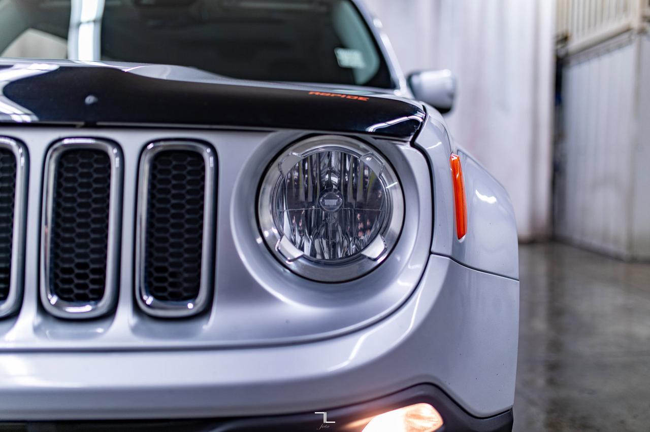 2016 Jeep Renegade 4x4 Limited Leather Roof Nav BCam Red Deer AB