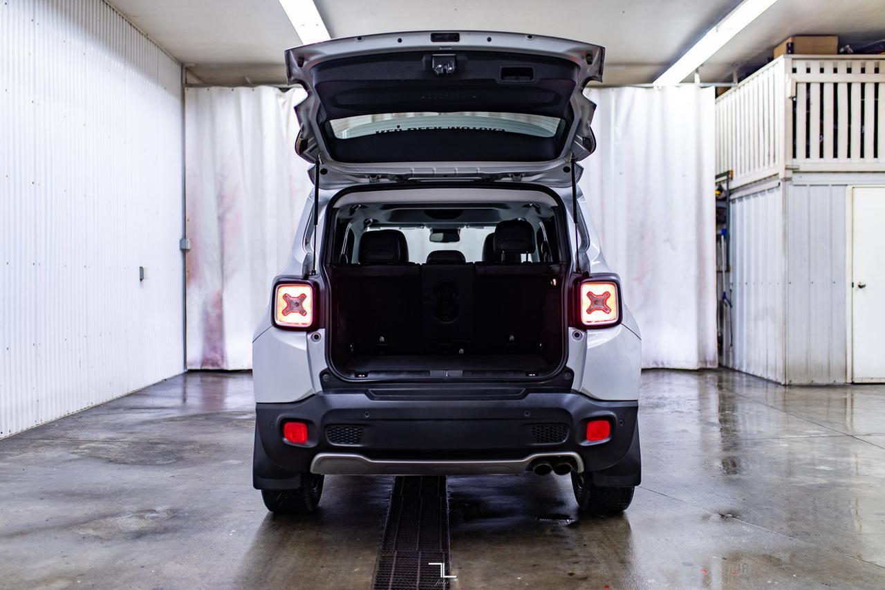 2016 Jeep Renegade 4x4 Limited Leather Roof Nav BCam Red Deer AB