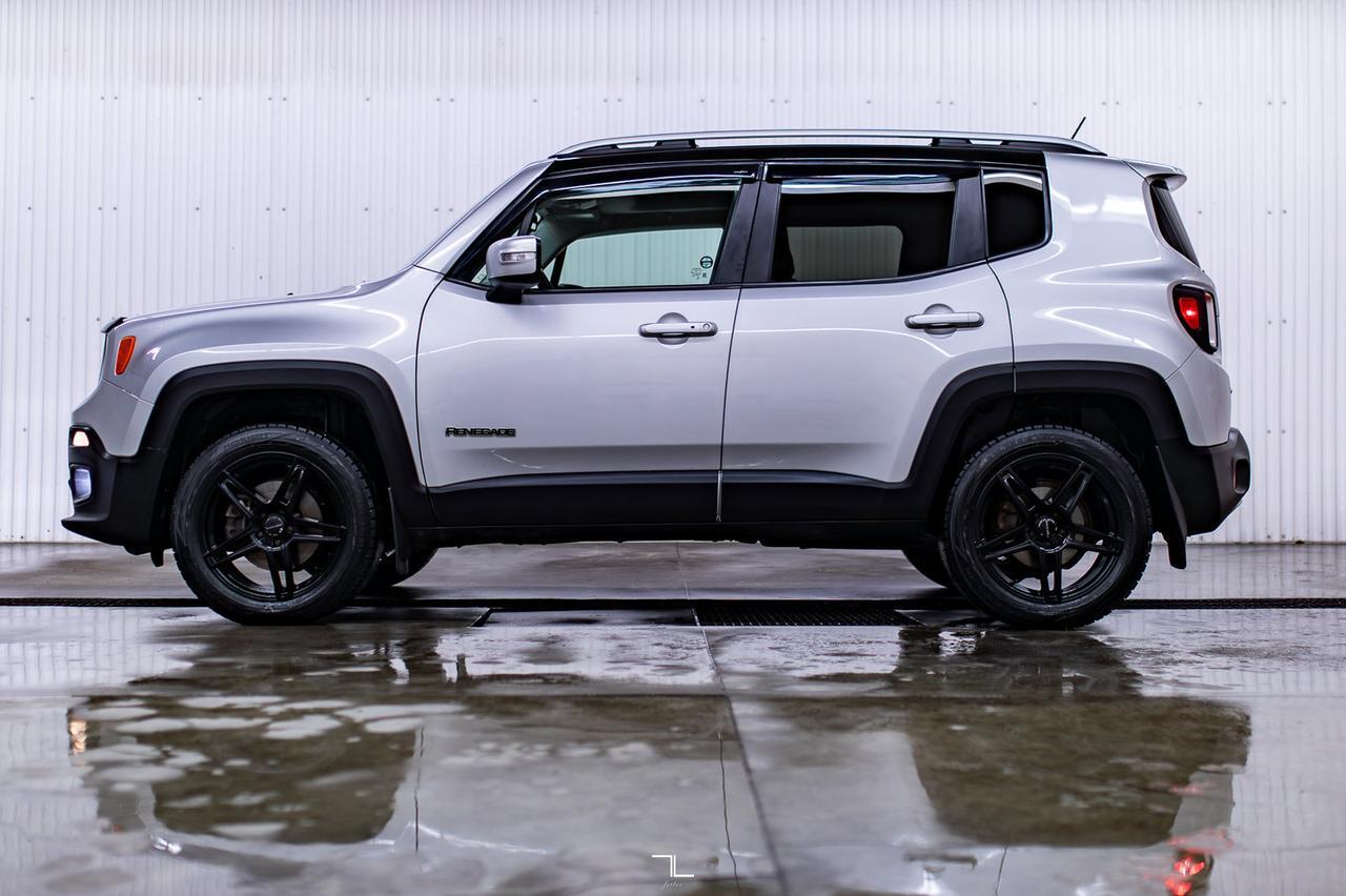 2016 Jeep Renegade 4x4 Limited Leather Roof Nav BCam Red Deer AB