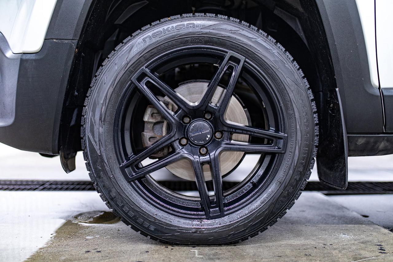 2016 Jeep Renegade 4x4 Limited Leather Roof Nav BCam Red Deer AB