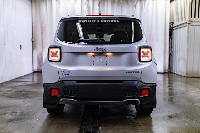 2016 Jeep Renegade 4x4 Limited Leather Roof Nav BCam Red Deer AB