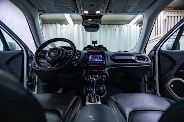 2016 Jeep Renegade 4x4 Limited Leather Roof Nav BCam Red Deer AB