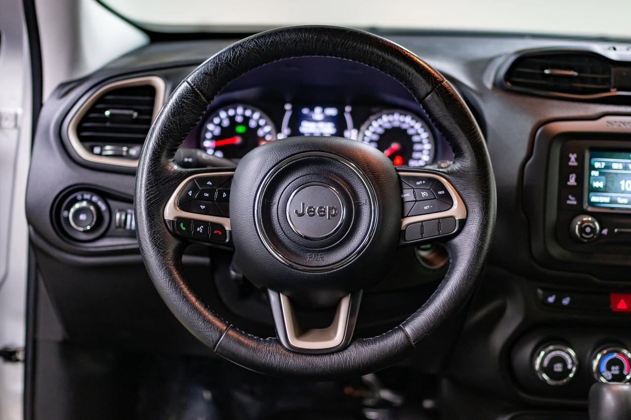 2016 Jeep Renegade 4x4 North BCam Red Deer AB