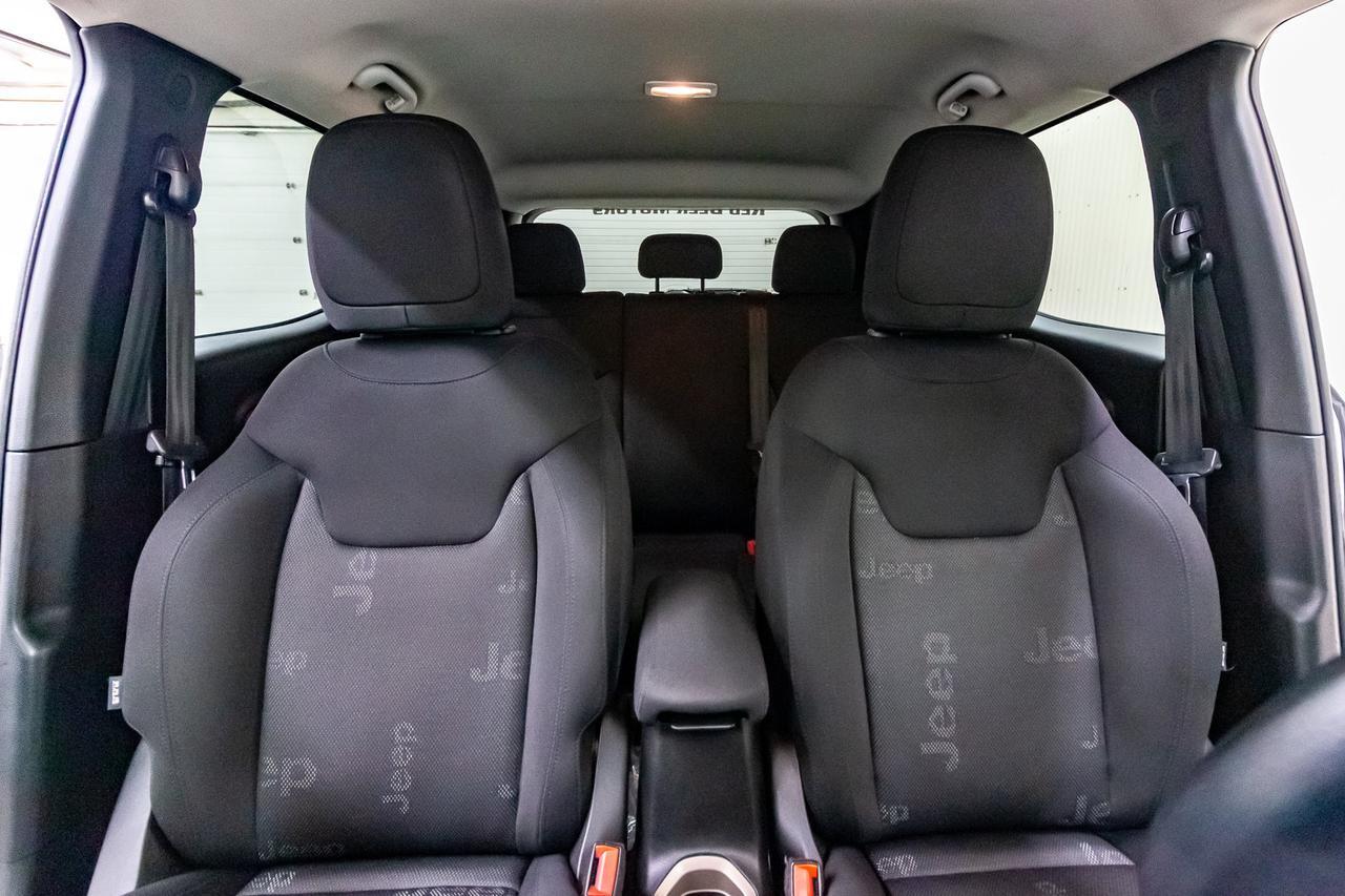 2016 Jeep Renegade 4x4 North BCam Red Deer AB
