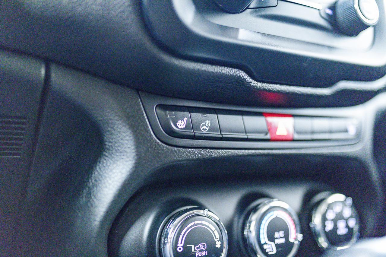 2016 Jeep Renegade 4x4 North Heated Seats Red Deer AB