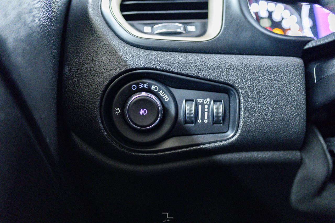 2016 Jeep Renegade 4x4 North Heated Seats Red Deer AB