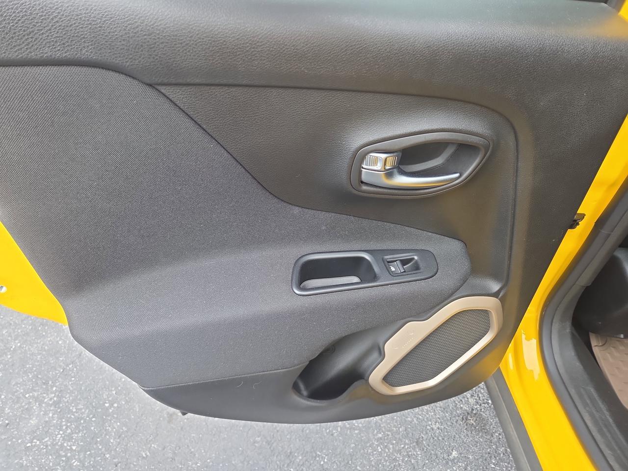 2016 Jeep Renegade Latitude Hamburg PA