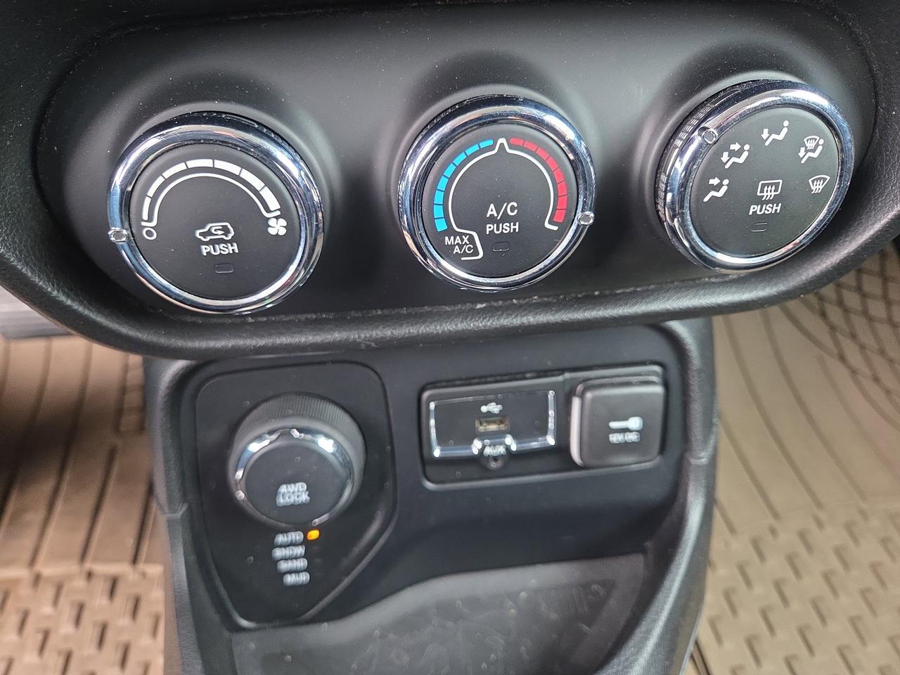 2016 Jeep Renegade Latitude Hamburg PA