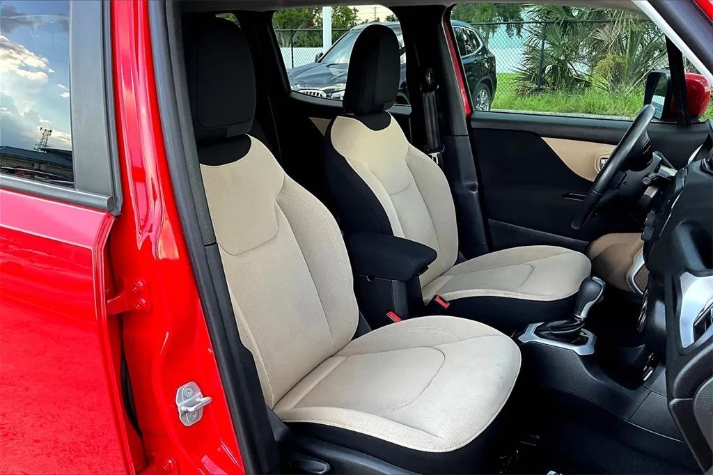 2016 Jeep Renegade Latitude Sport Utility 4D Maitland FL