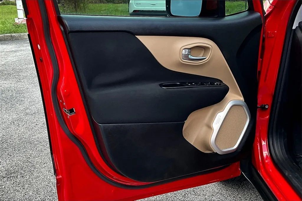 2016 Jeep Renegade Latitude Sport Utility 4D Maitland FL