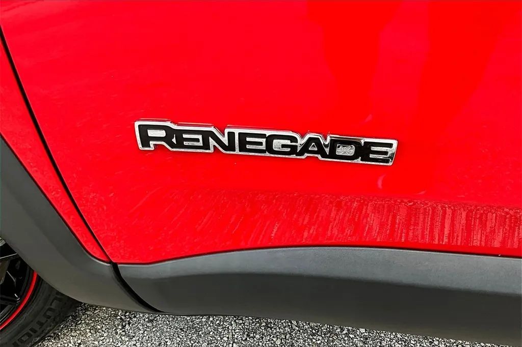 2016 Jeep Renegade Latitude Sport Utility 4D Maitland FL