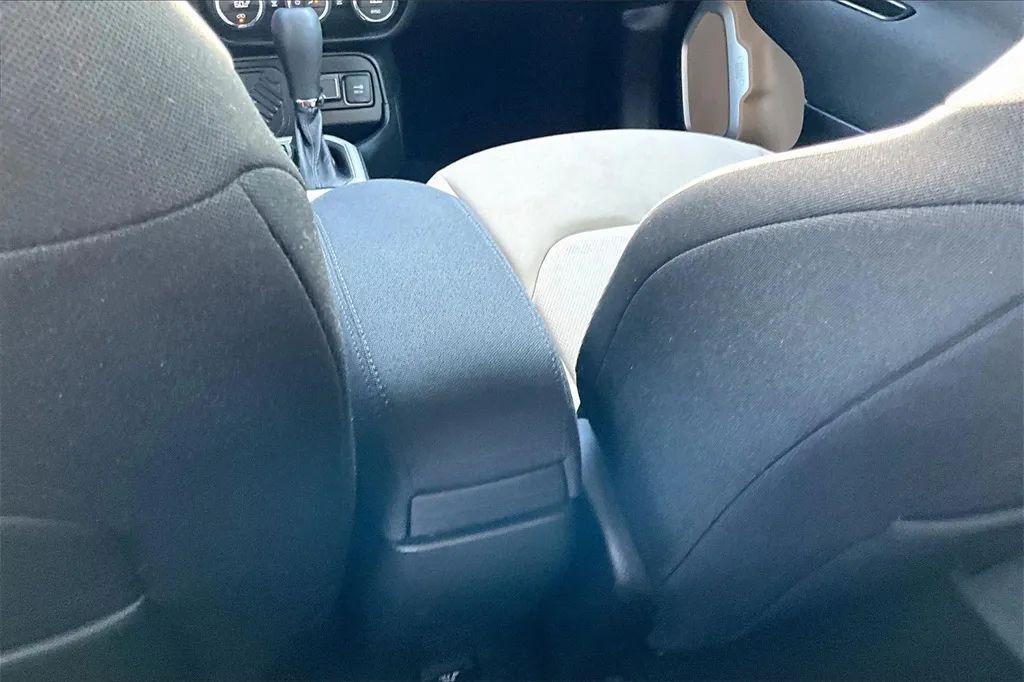 2016 Jeep Renegade Latitude Sport Utility 4D Maitland FL