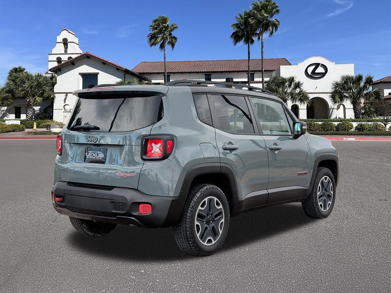 2016 Jeep Renegade Trailhawk