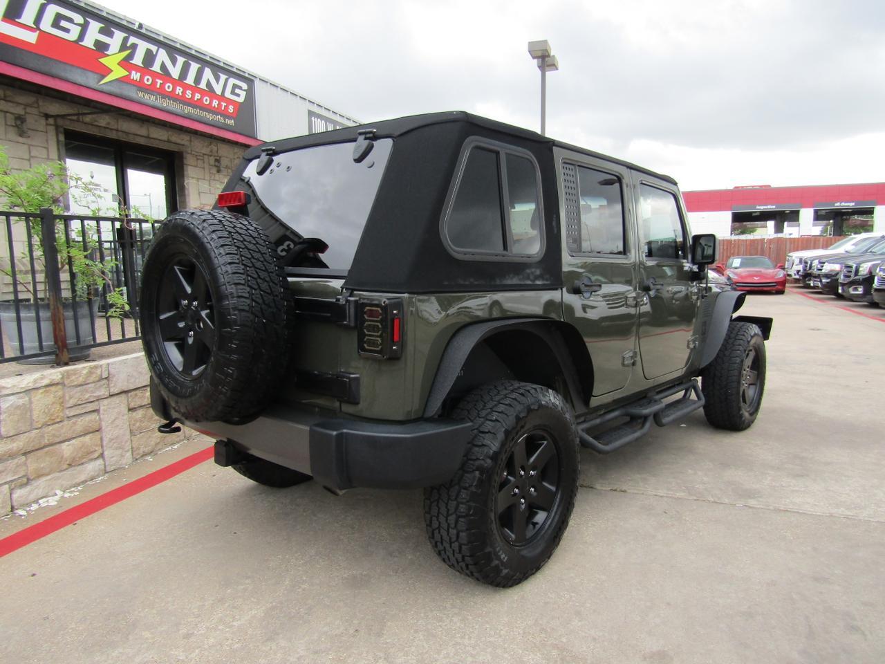 2016 Jeep Wrangler 4WD 4dr Black Bear *Ltd Avail* Grand Prairie TX