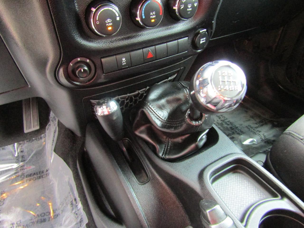 2016 Jeep Wrangler 4WD 4dr Black Bear *Ltd Avail* Grand Prairie TX