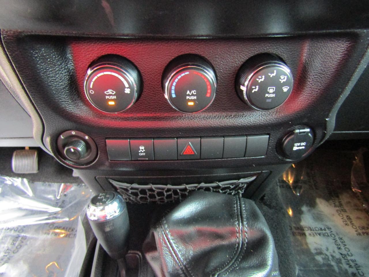 2016 Jeep Wrangler 4WD 4dr Black Bear *Ltd Avail* Grand Prairie TX