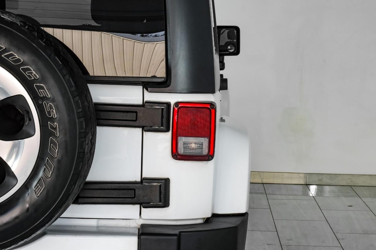 2016 Jeep Wrangler UNLIMITED SAHARA 4WD AUTOMATIC HARD TOP CONVERTIBLE NAVIGATION Carrollton TX