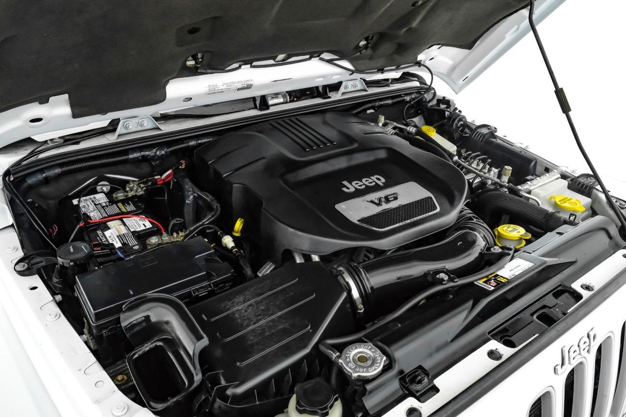 2016 Jeep Wrangler UNLIMITED SAHARA 4WD AUTOMATIC HARD TOP CONVERTIBLE NAVIGATION Carrollton TX