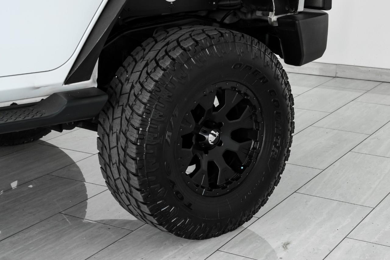 2016 Jeep Wrangler UNLIMITED SAHARA 4WD HARD TOP CONVERTIBLE NAVIGATION LEATHER HEATED SEATS REAR CAMERA Carrollton TX