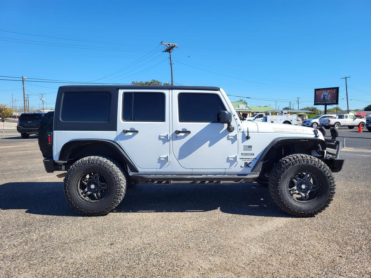 2016 Jeep Wrangler Unlimited 4WD 4dr Sport Beeville TX