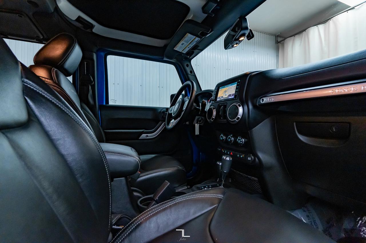 2016 Jeep Wrangler Unlimited 4x4 Rubicon Leather Nav Winch Red Deer AB