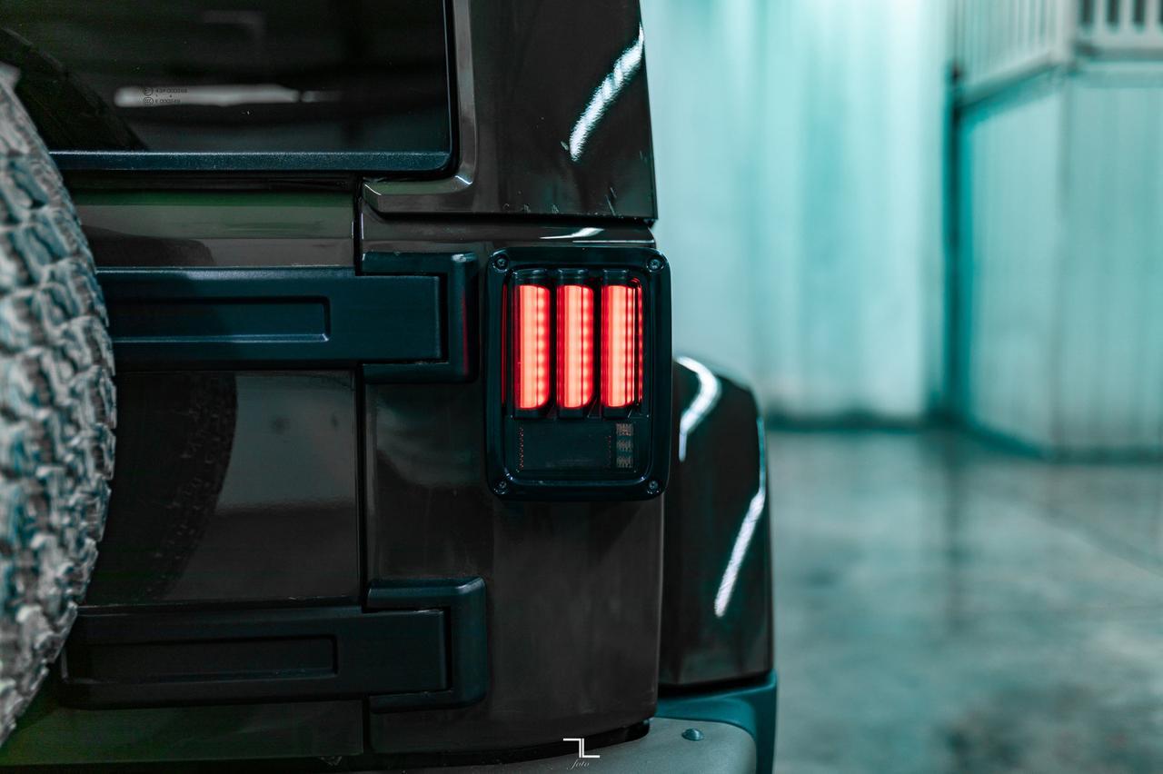 2016 Jeep Wrangler Unlimited 4x4 Sahara 75th Anniversary Edition Leather Nav Red Deer AB