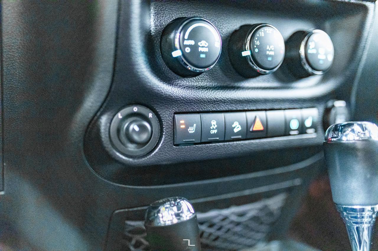 2016 Jeep Wrangler Unlimited 4x4 Sahara 75th Anniversary Edition Leather Nav Red Deer AB