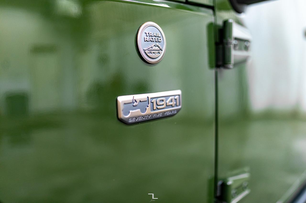 2016 Jeep Wrangler Unlimited 4x4 Sahara 75th Anniversary Edition Leather Nav Red Deer AB