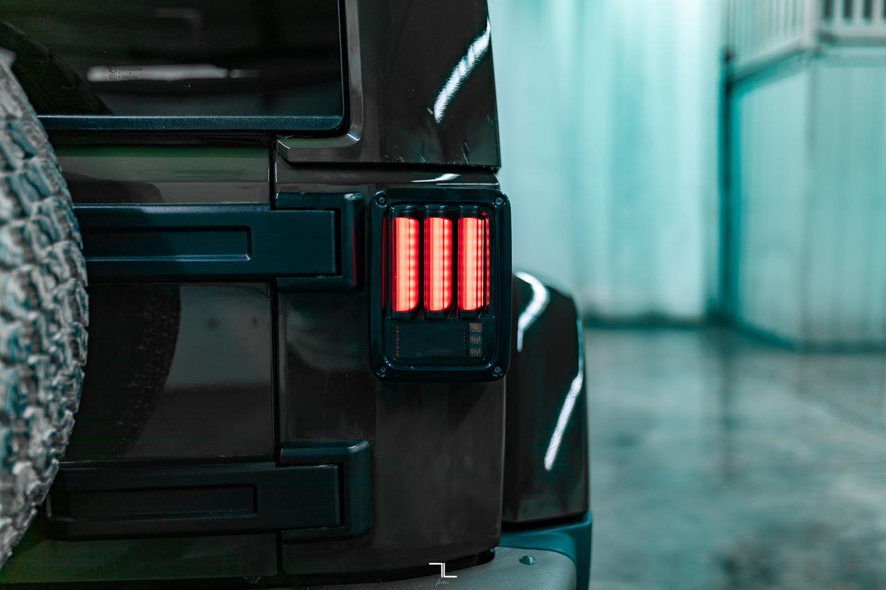 2016 Jeep Wrangler Unlimited 4x4 Sahara 75th Anniversary Edition Leather Nav Red Deer AB