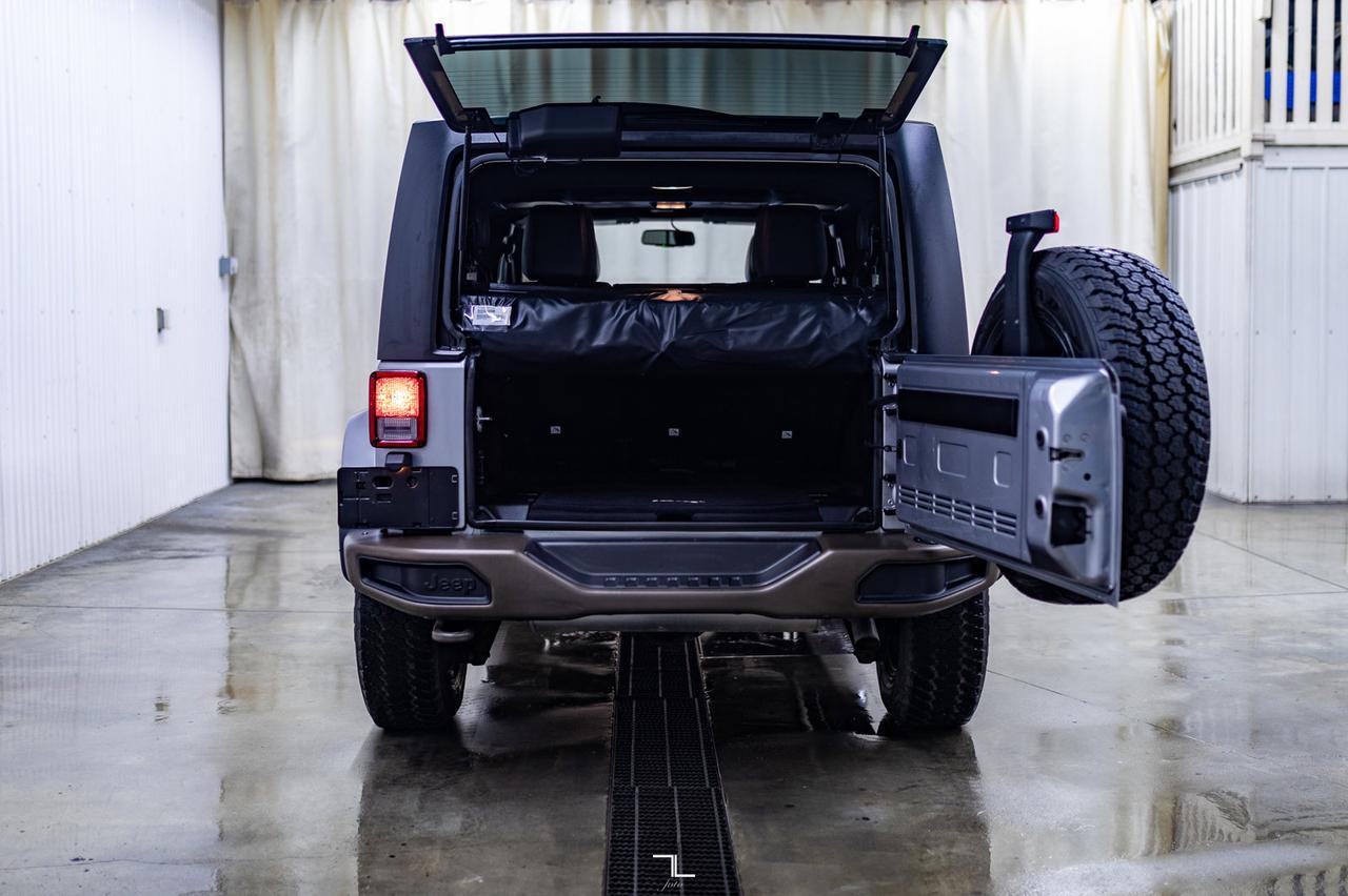 2016 Jeep Wrangler Unlimited 4x4 Sahara 75th Anniversary Leather Nav Red Deer AB