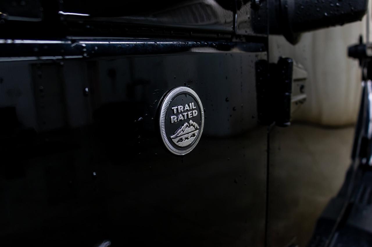 2016 Jeep Wrangler Unlimited 4x4 Sahara Manual Nav Red Deer AB