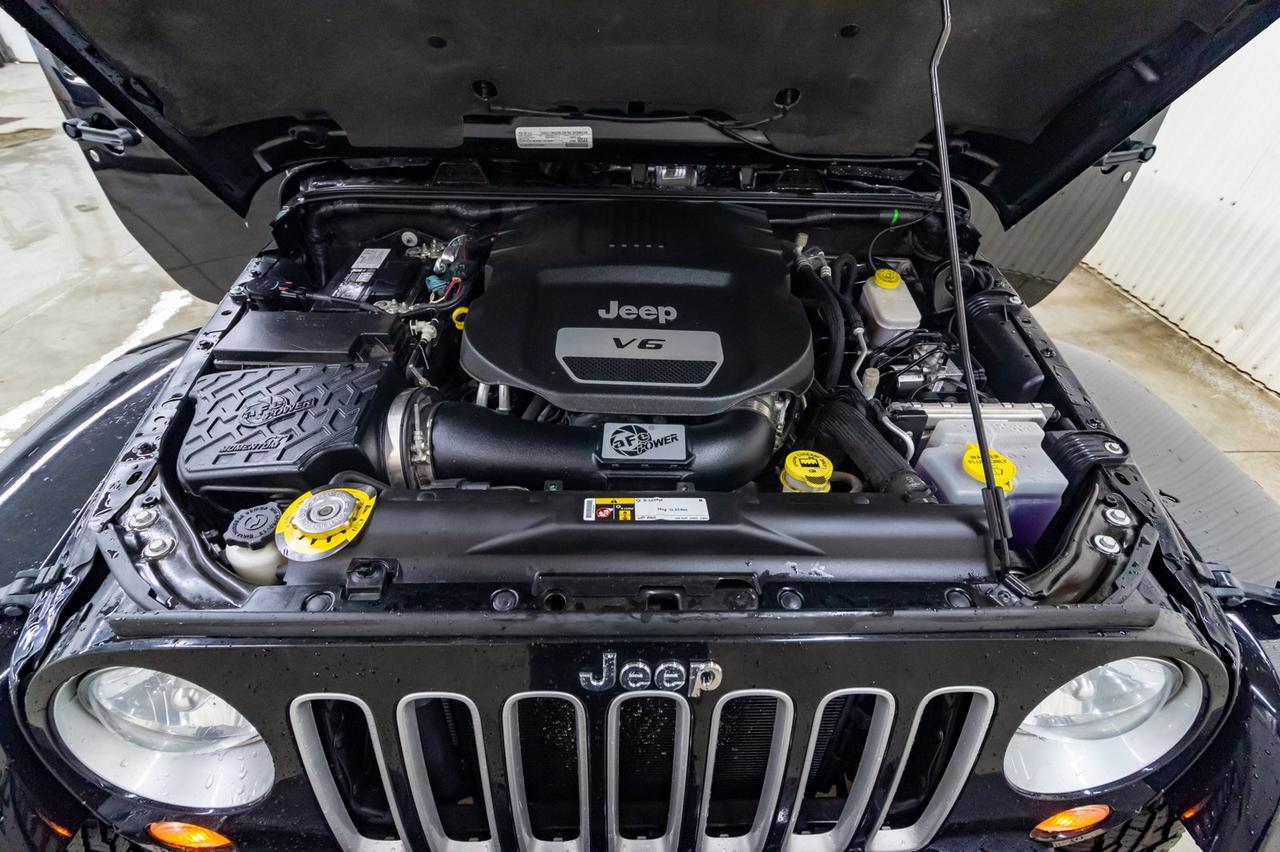 2016 Jeep Wrangler Unlimited 4x4 Sahara Manual Nav Red Deer AB